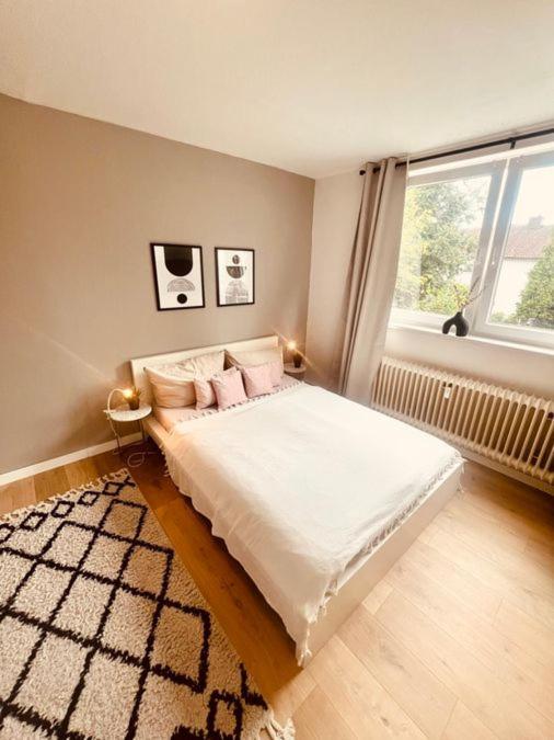 Ferienwohnung An Der Uniklinik Mit Eigener Kueche Und Renoviertem Badezimmer Homburg  Exteriör bild